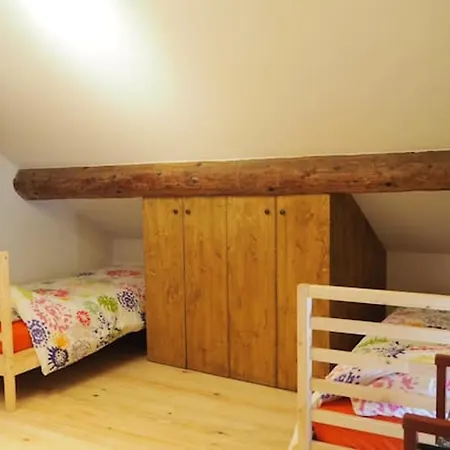 Maison Spacieuse A Avec Vue Montagne بيت للعطل La Llagonne