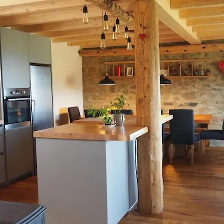Maison Spacieuse A Avec Vue Montagne Semesterbostad *