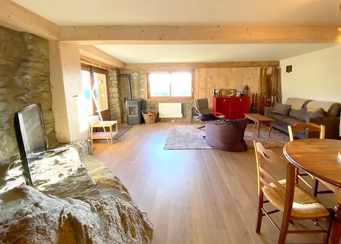 Maison Spacieuse A Avec Vue Montagne